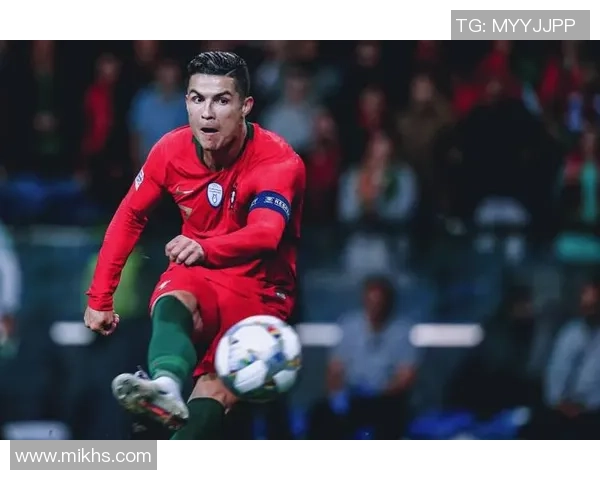 足球巨星私下生活罕见曝光展现真实一面令人倍感亲切